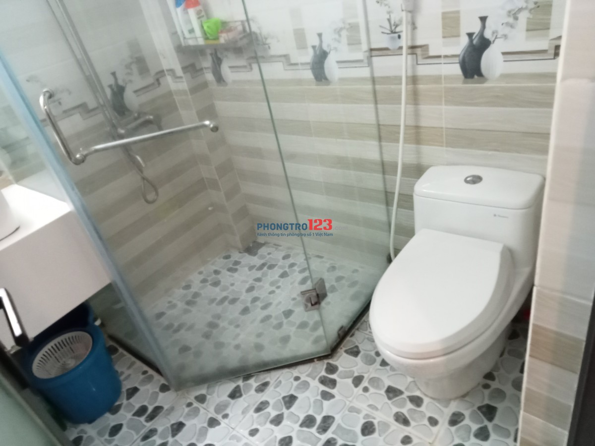 Cho Thuê Phòng Trọ Mới Xây, Wc Riêng, Bao Thoáng Mát, Máy Lạnh, Có Thể Ở 2 - 4 Người Ngay Đường Số 9, Quận 4