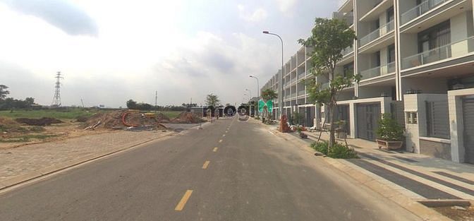 Cần Bán Gấp Lô Đất Kđt Vạn Phúc City Nguyễn Thị Nhung Giá 3Tỷ490/80M2