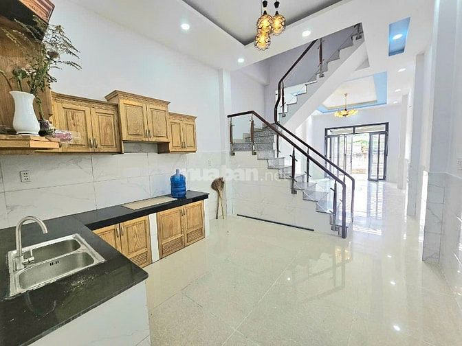 Bán Nhà 3 Tầng, 65M2 Đất , 183M2 Sàn, Nhà Mới Đẹp,Thích Hợp Làm Vp Cty