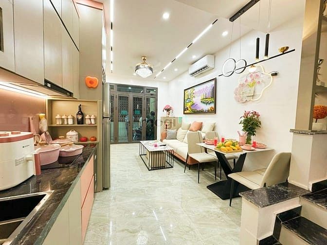 Bán Nhà Ngõ Hồng Mai - 30M2, 5 Tầng, Ngõ Thông, Full Nội Thất, Ngõ Nôn