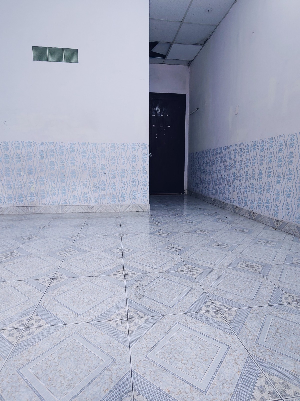 Phòng Sạch Sẽ, Toilet Riêng Ko Chung Chủ Lạc Long Quân-Hồng Lạc