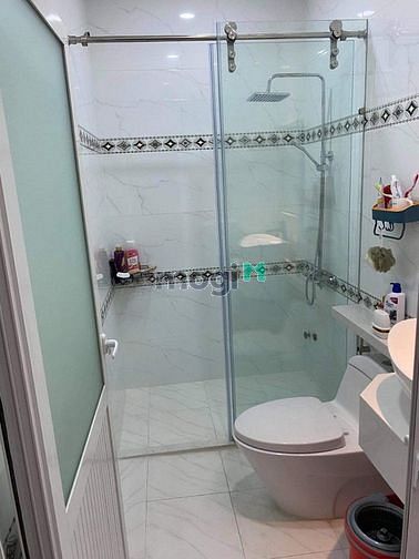 Bán Gấp Villa Sân Vườn Ngay Cầu Nguyễn Tri Phương Quận 8 Dt: 6,5X18M