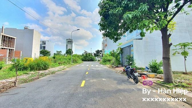 Bán Đất Dự Án Diamond Town - Bưng Ông Thoàn, P. Phú Hữu, Q9 . 62M2