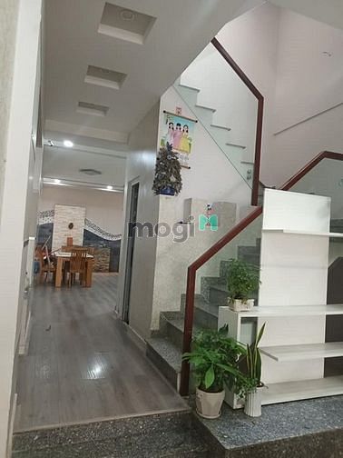 Villa 4 Tầng Mặt Tiền Khu Bàn Cờ, Gần Chợ Hiệp Tân Buôn Bán Sầm Uất