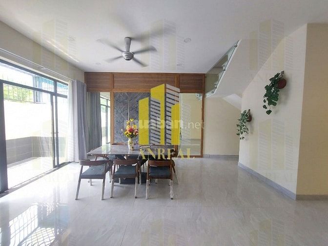 Villa 3 Lầu 7 Phòng Nhà Mới Giá 40 Triệu - Cho Thuê Dài Hạn