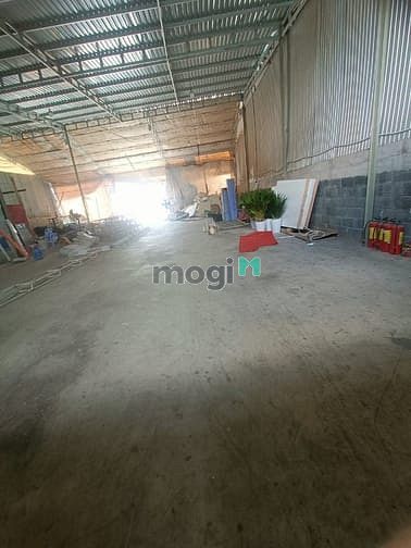 🌎 Xưởng Cho Thuê Dt 400M2 Giá 20Tr Quốc Lộ 22 Hóc Môn