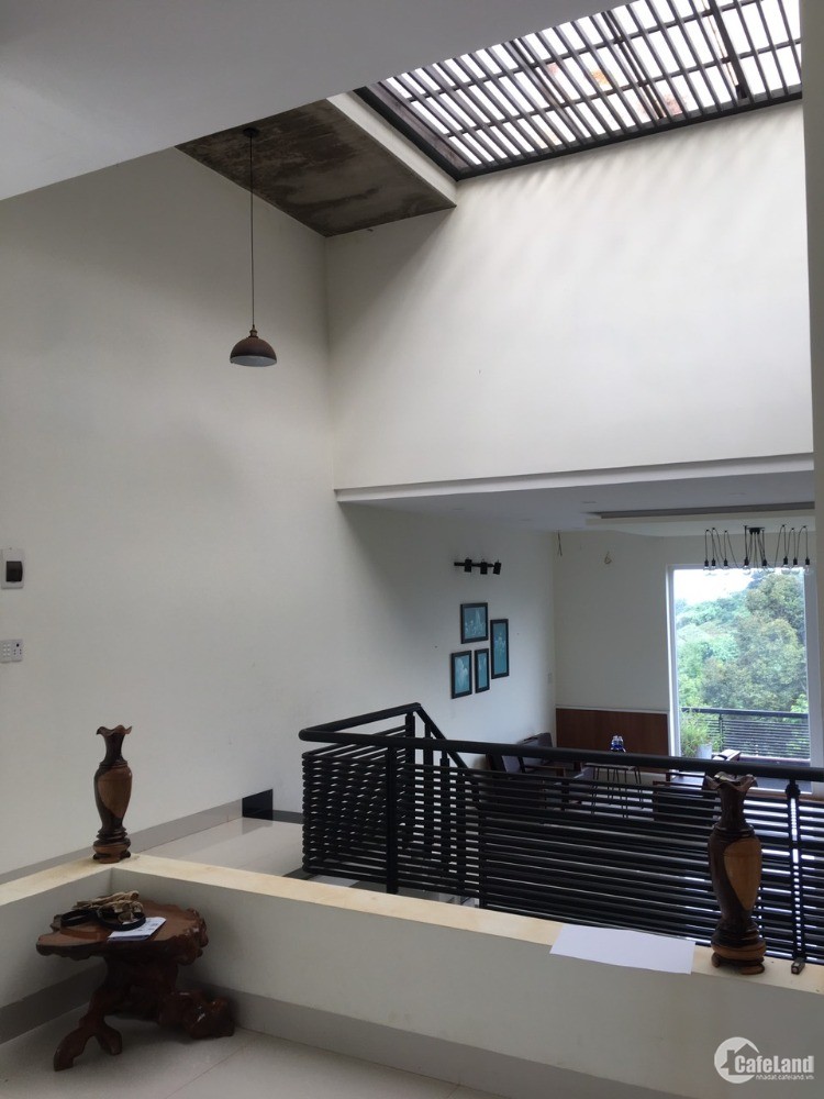 Bán Villa - Biệt Thự, Sân Vườn