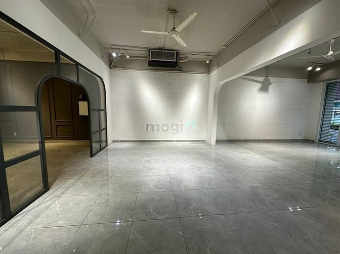 Cho Thuê Tầng Trệt Shophouse Sala 2 Căn Thông Giá 84 Triệu - 160M2