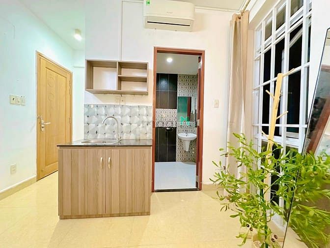 Studio Có Cửa Sổ Cho Nuôi Pet Full Nội Thất Gần Văn Lang, Hồng Bàn,Uef