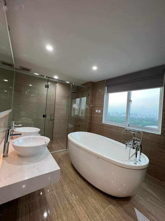 Cần Bán Gấp Nhà Chung Cư Belleza Apartment, 4 Phòng Ngủ, 189 M2, Thỏa Thuận Tại 7