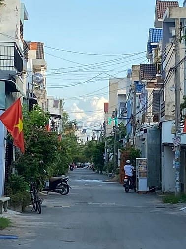 Nguyễn Duy Trinh, Quận 2 Giá Siêu Rẻ 3 Tỷ 260Tr Dt: 56M2 Sổ Hồng Riêng