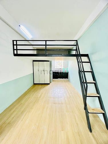 Cho Thuê Duplex Full Nội Thất Ngay Ga Sài Gòn Có Cửa Sổ