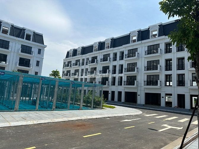 Cho Thuê Shophouse Xuân Phương Sông Đà 7 Mặt Đường 60M Văn Tiến Dũng