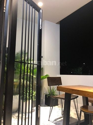 Bán Nhà 4 Lầu Phường Chánh Nghĩa. Dt 7X20 Nở Hậu 9,5M . Dt 154M 100M