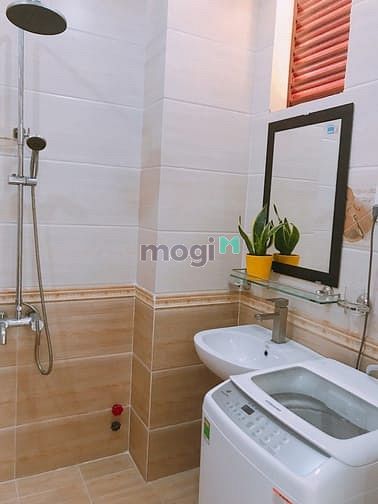 Căn Hộ 2 Phòng Ngủ Full Nội Thất, Liền Kề Q1, Gần Cầu Thị Nghè