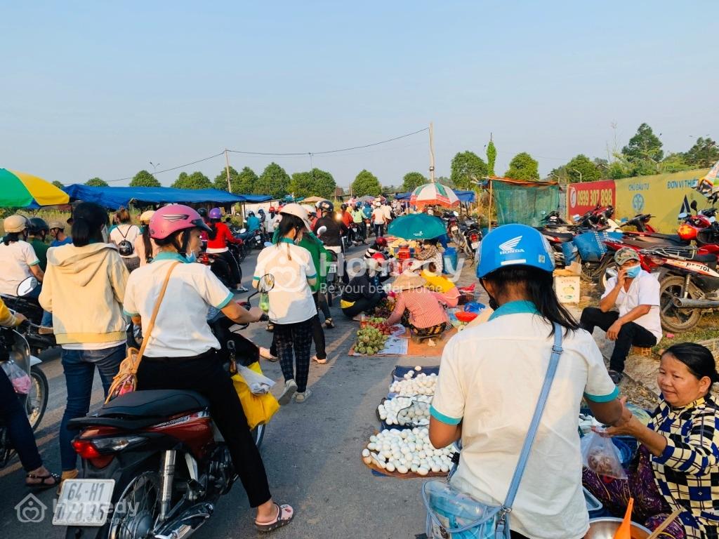 Bán Nền Giá Rẻ Gần Chợ Thuận Tiện Kinh Doanh Mua Ban