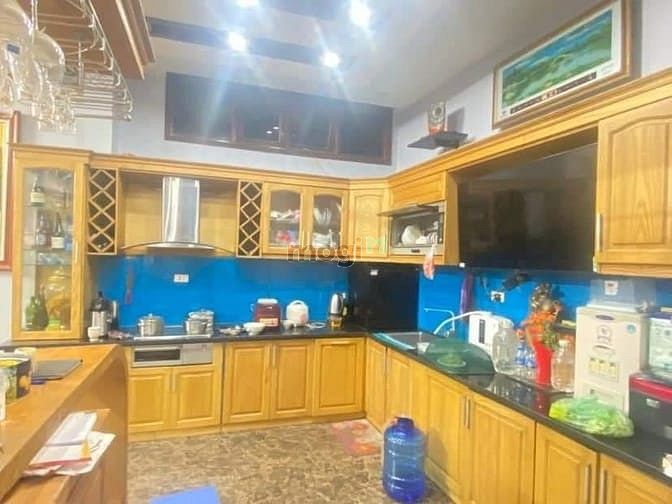 Bán Nhà Sát Hồ Tây,90M2,Lô Góc 3 Mặt Ngõ,Ngõ Thông,Ô Chờ Thang