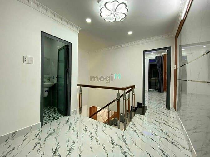 Mua Đứt Bán Đoạn Nhà Đào Duy Từ Q11, 50M2 Chỉ Với 1,67 Tỷ