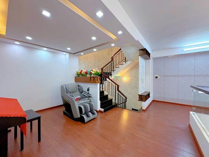 Cực Hot Căn Nhà Siêu Rẻ Đ.trương Định,P6,Q3,75M2, 2Tỷ550,Sổ Hồng Riêng