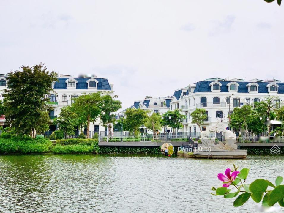 Cần Bán Nhanh Biệt Thự Khu Đô Thị Lakeview City, 3 Tầng, Giá 20 Tỷ Tại Quận 2 - Tp Hồ Chí Minh