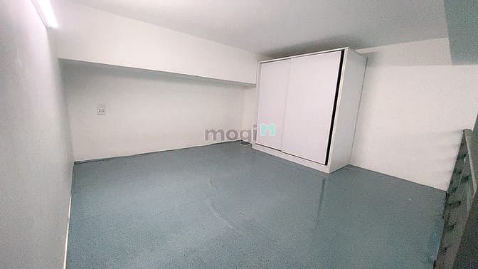 Phòng Duplex Gác Cao 1M7 Có Máy Lạnh Và Máy Giặt Gần Nguyễn Duy Trinh