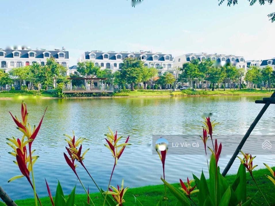 Bán Gấp Nhà Biệt Thự Liền Lề Khu Đô Thị Lakeview City, Giá 33 Tỷ Tại Quận 2 - Tp Hồ Chí Minh