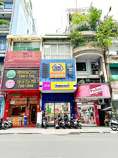 Cho Thuê Nhà 126 Lý Tự Trọng, P Bến Thành, Q1. 4 Tầng 350M2 Chỉ 100Tr