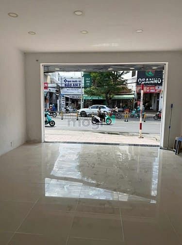 Cho Thuê Shop Thời Trang Mt Nguyễn Thị Thập, Q7. Dt: 6X20M, Kc: Trệt