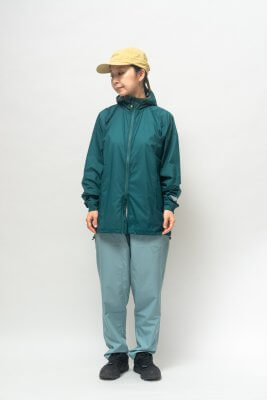 JACKE HOODIE 2025