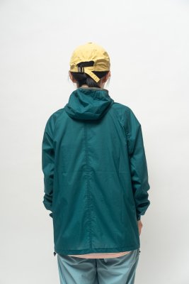 JACKE HOODIE 2025