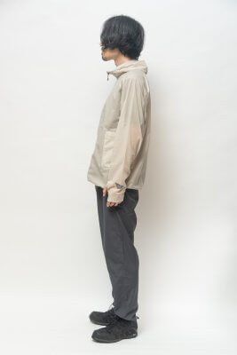 JACKE HOODIE 2025