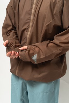 JACKE HOODIE 2025
