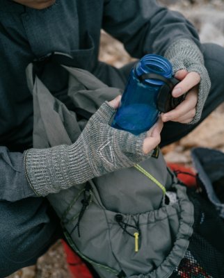 WOOL WRIST GAITER