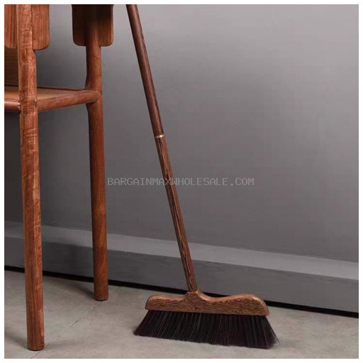 BROOM LG SWEEPER W/WOOD HANDLE