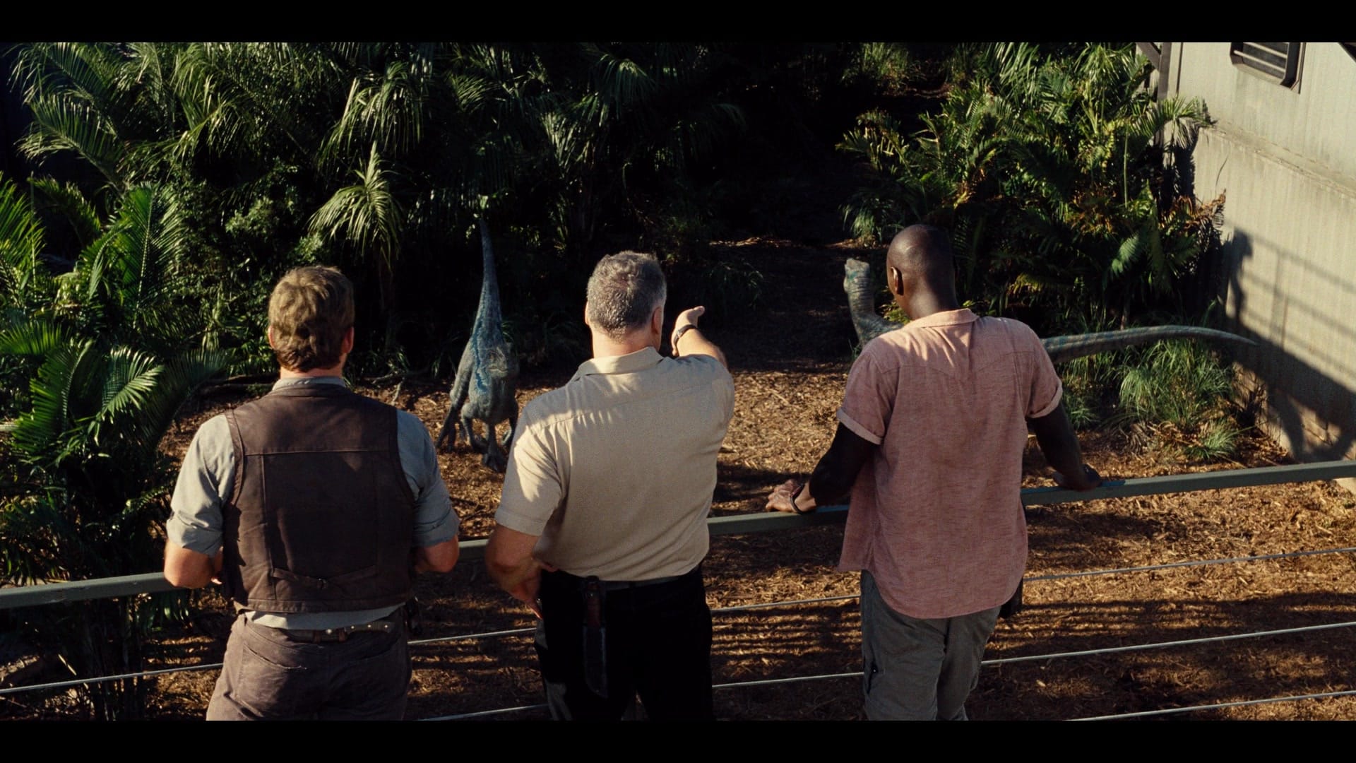 jurassic world 2015 screencaps