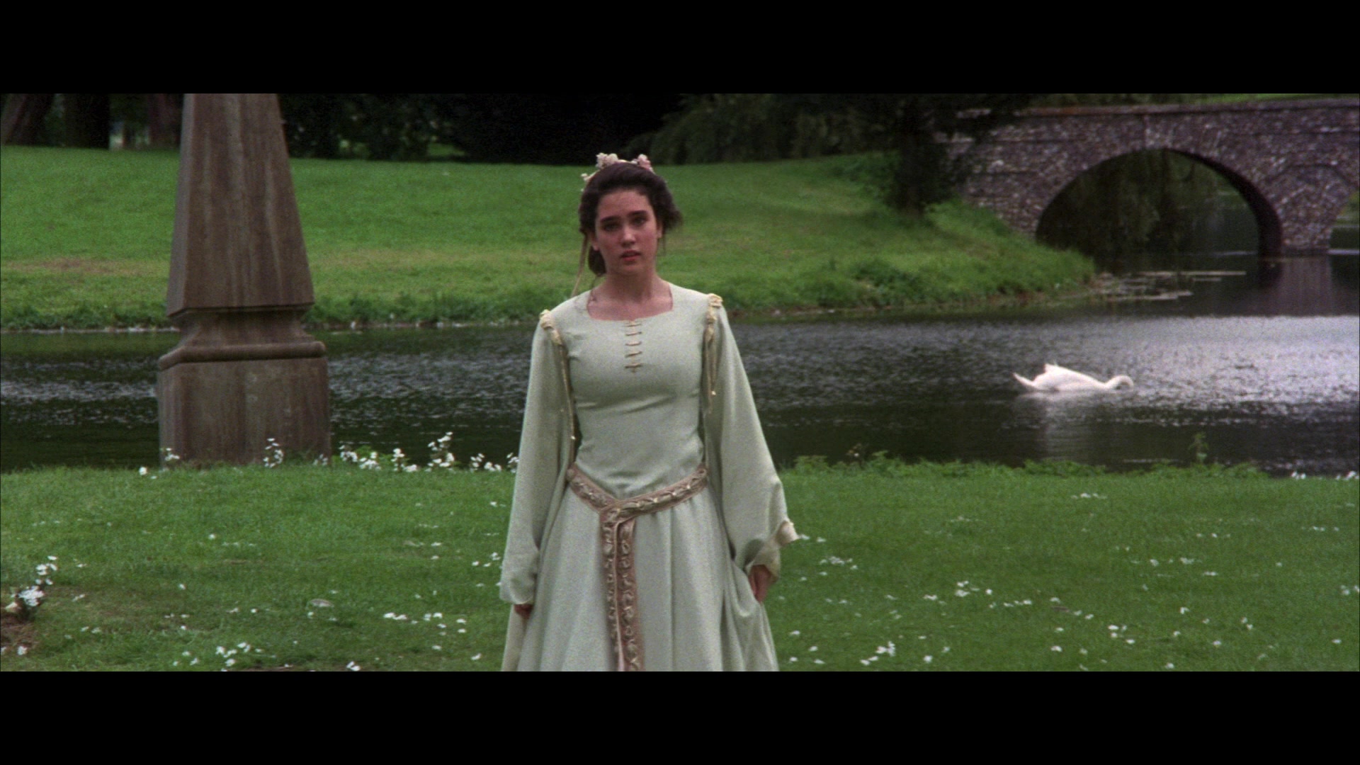 [ ] Labyrinth > screencap archive