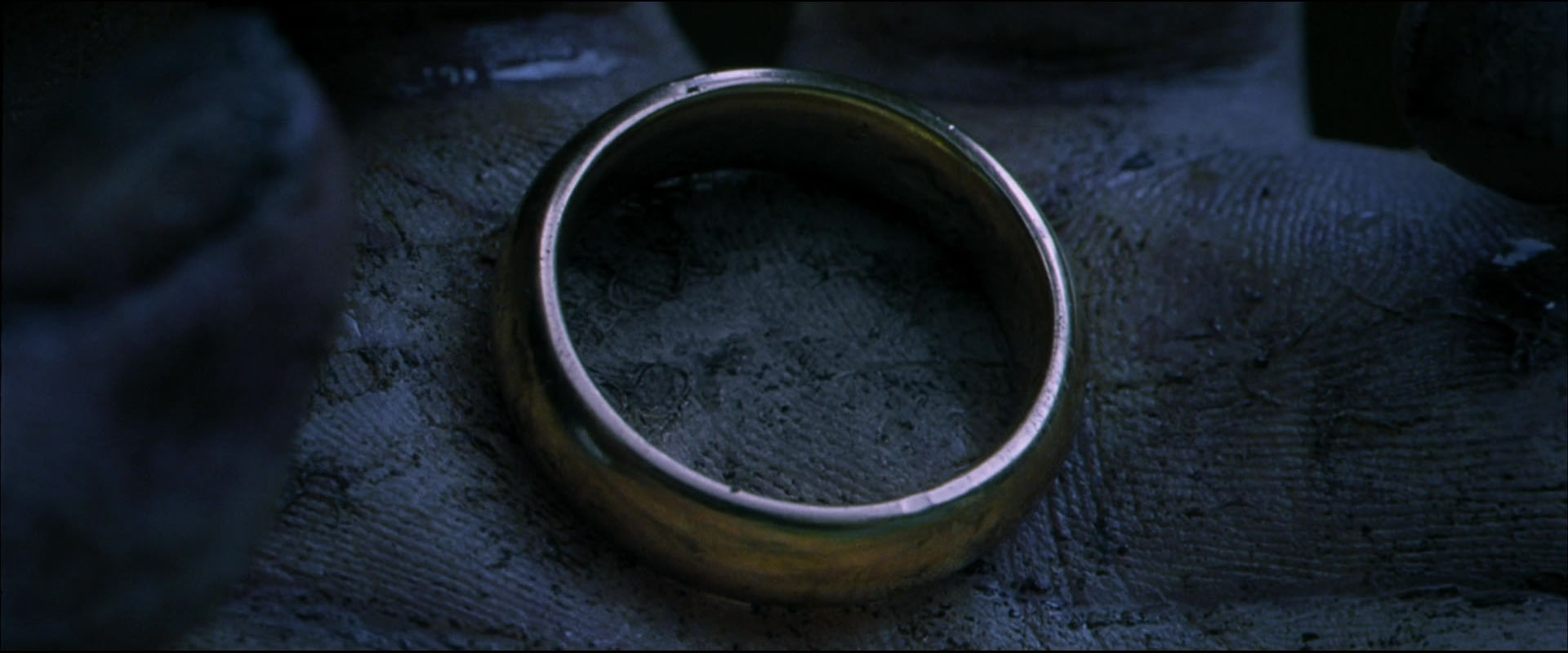 Кольцо с фильма властелин колец