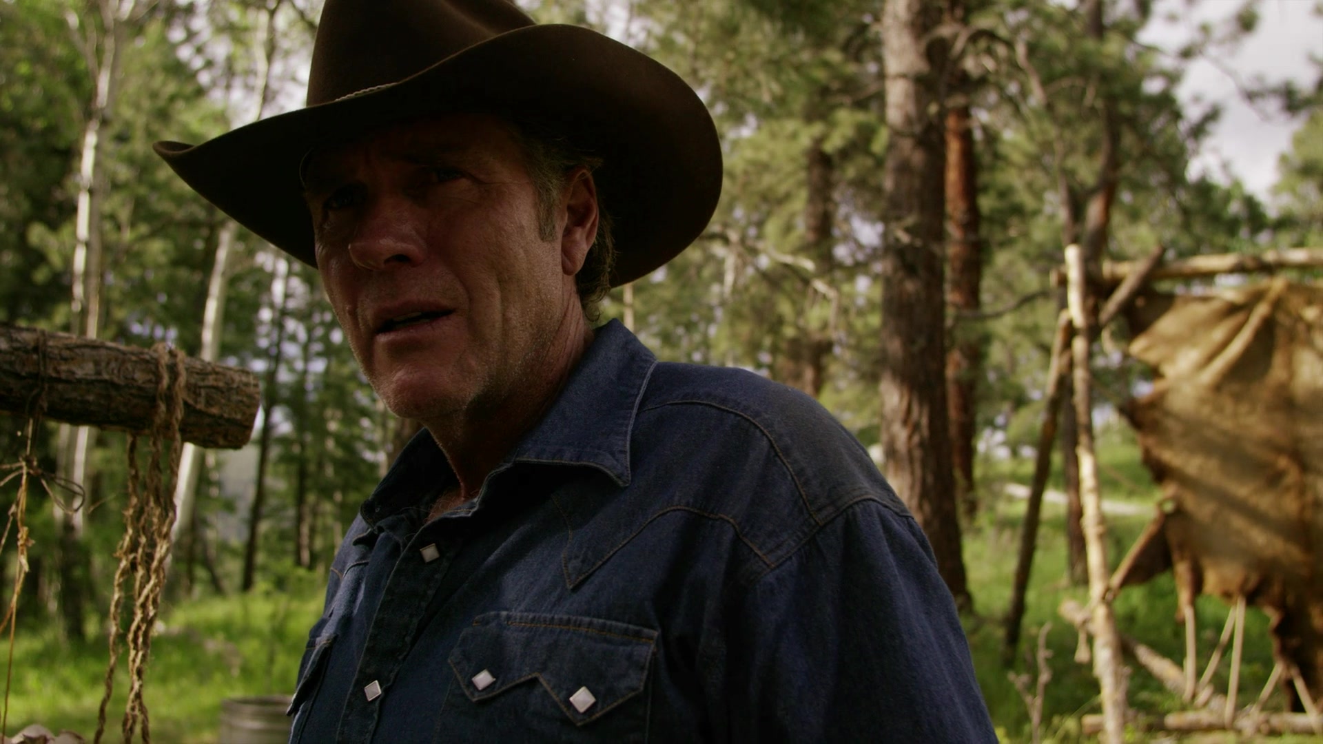 [ cap-that.com ] Longmire 410 What Happens on the Rez... > screencap ...