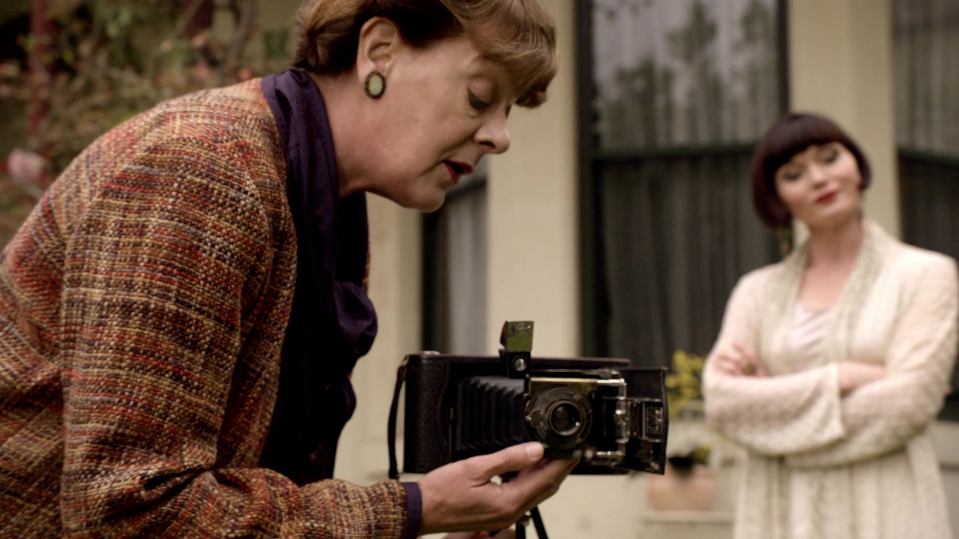 [ cap-that.com ] Miss Fisher's Murder Mysteries 108 Away with the ...
