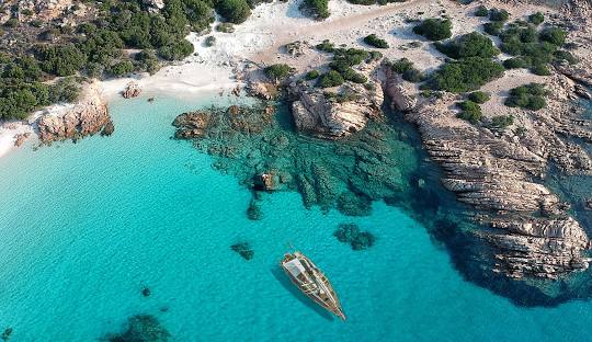 Apa Pulau Terbesar di Mediterania - Sardinia