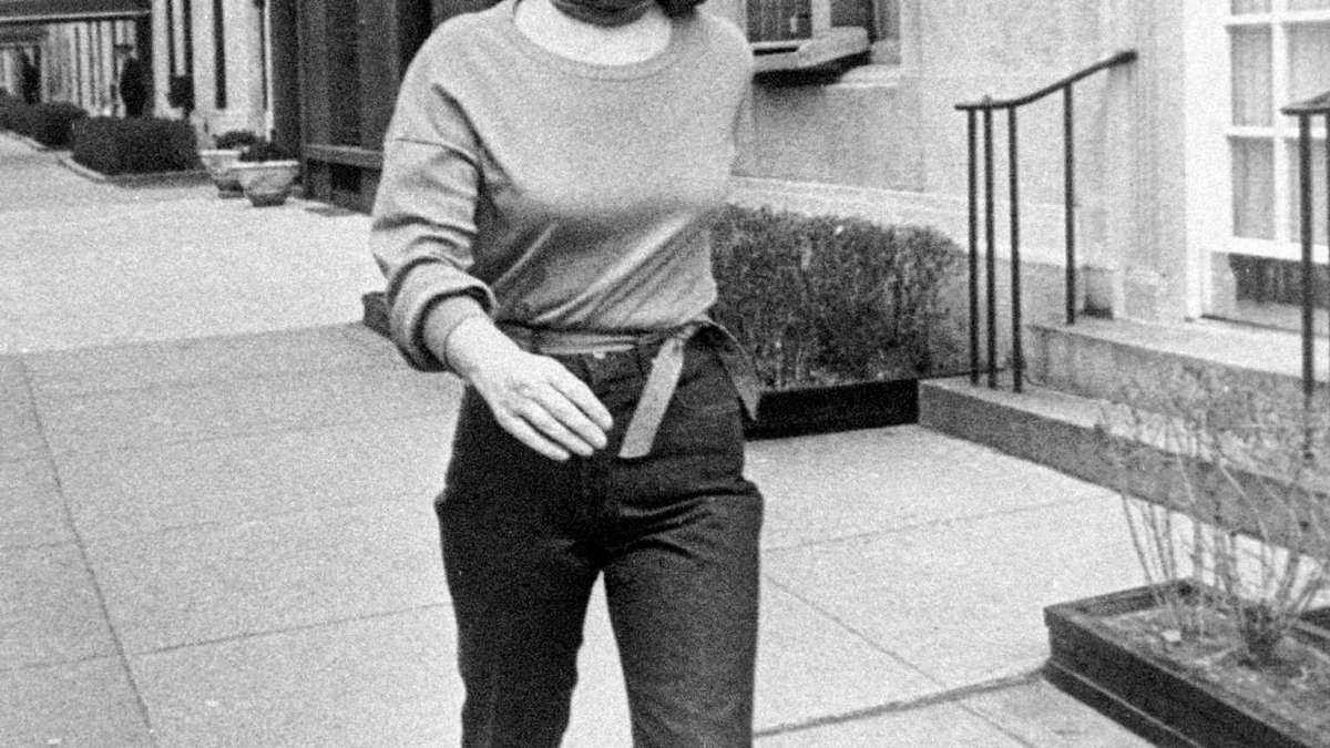 Million heiress Vanderbilt's last apartment is for sale Padeye