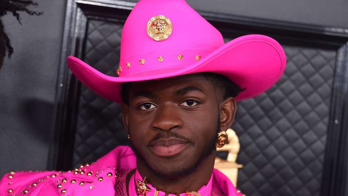 Lil Nas X Advertises Debut Album With Pregnancy Belly Padeye