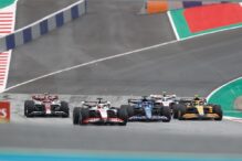 Kevin Magnussen, Haas VF-22, Fernando Alonso, Alpine A522, Zhou Guanyu, Alfa Romeo C42, Lando Norris, McLaren MCL36, Mick Schumacher, Haas VF-22