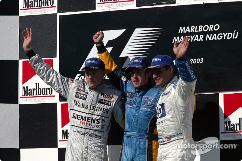 Podio: ganador Fernando Alonso, Kimi Raikkonen el segundo lugar y tercer lugar Juan Pablo Montoya