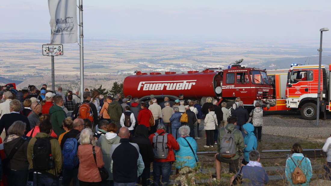29759200-forest-fire-fire-harzer-narrow-gauge-railway-hsb-station-brocken-security-tourists-3ofe Waldbrand Brand Harzer Schmalspurbahn HSB Bahnhof Brocken Sicherheit touristen
