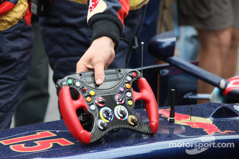 Sebastian Vettel, Scuderia Toro Rosso, volante