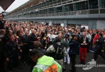 Scuderia Toro Rosso celebra la victoria de Vettel