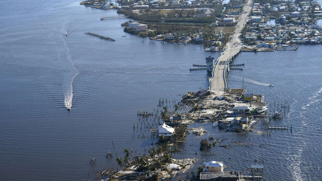 Durch Hurrikan „Ian“ sind mehr als 100 Menschen ums Leben gekommen. Den Behörden wird eine zu späte Evakuierung vorgeworfen.