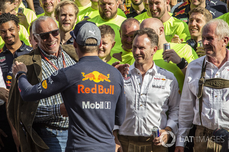 f1-austrian-gp-2018-race-winner-max-verstappen-red-bull-racing-celebrates-with-dietrich-ma