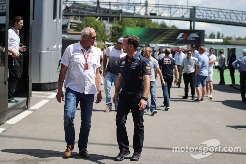Dietrich Mateschitz, CEO y fundador de Red Bull y Christian Horner, jefe de equipo de carreras de Re